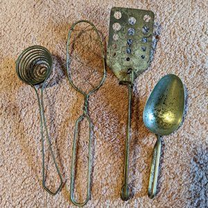 Bundle of Vintage Kitchen Utensils